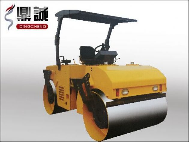 點擊查看詳細(xì)信息<br>標(biāo)題：6噸雙鋼輪振動壓路機(jī) 閱讀次數(shù)：12639